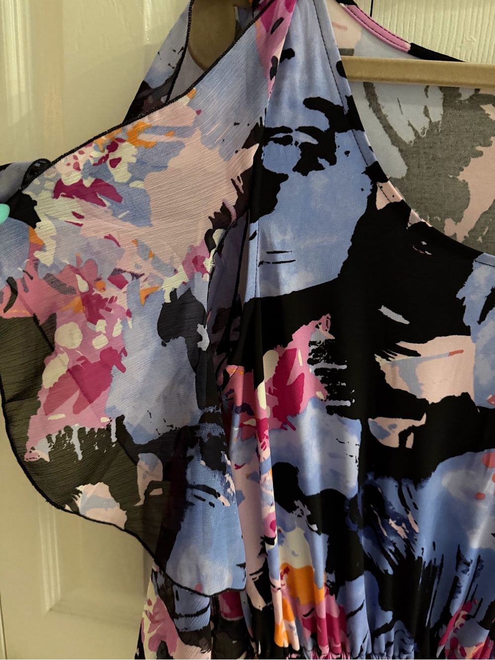 Flowy Lavender Abstract Maxi Dress - Picture 4 of 5